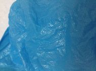 CPEのポリエチレンの使い捨て可能なOvershoeカバー、浮彫りにされた表面が付いている青いプラスチックOvershoes サプライヤー