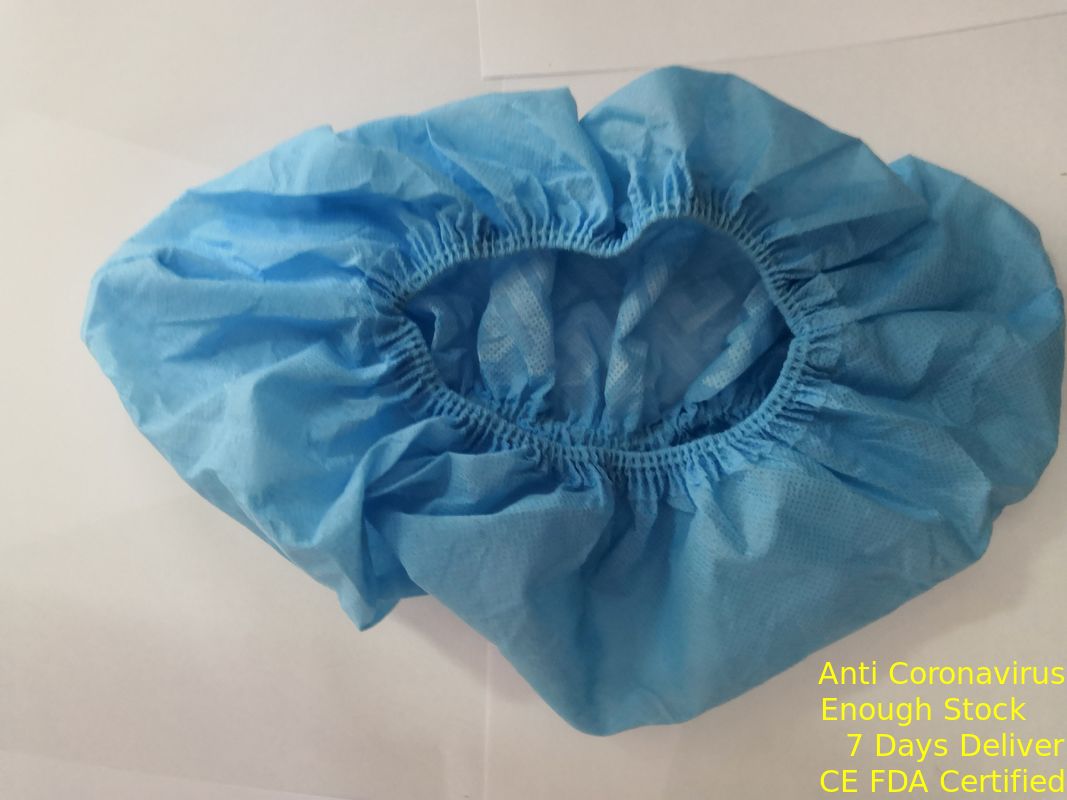 塵の証拠の使い捨て可能な外科靴カバー、淡いブルーの使い捨て可能なフィート カバー サプライヤー